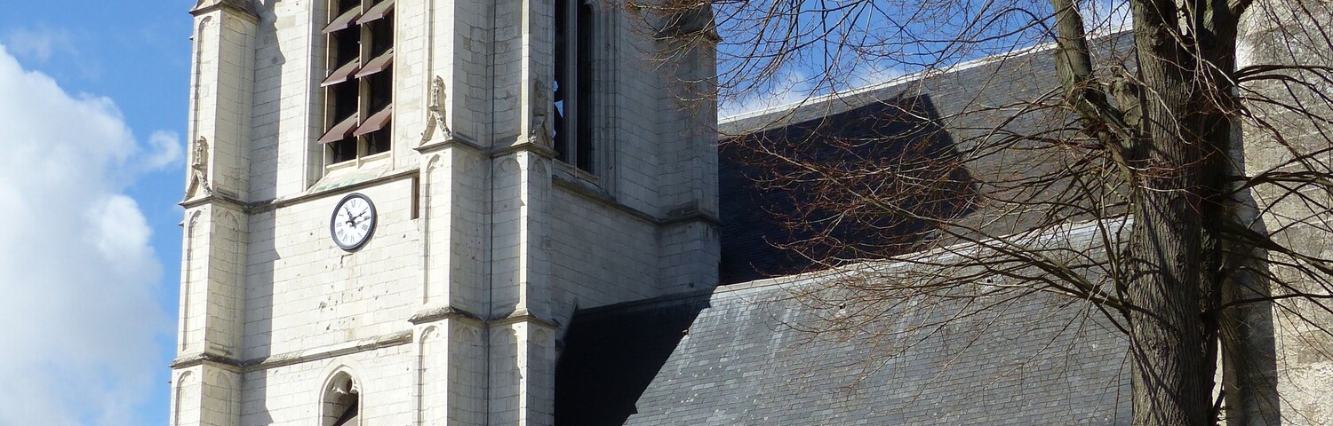 This building is indexed in the Base Mérimée, a database of architectural heritage maintained by the French Ministry of Culture, under the reference PA00116018 .