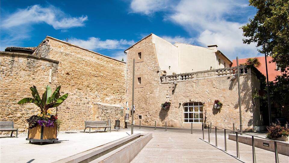 Village typique en Provence à Saint-Paul-Trois-Châteaux