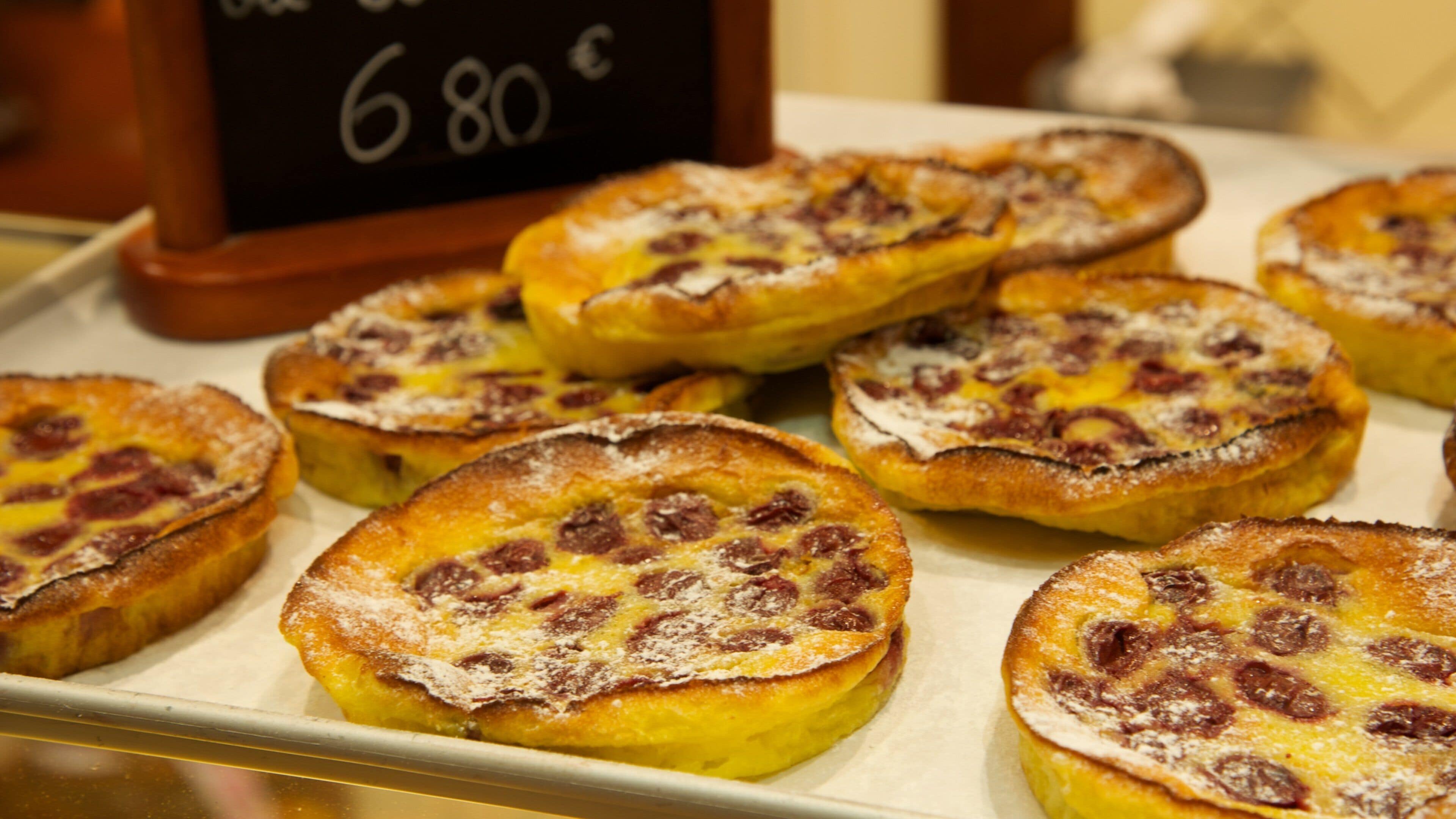 Amboise showing food