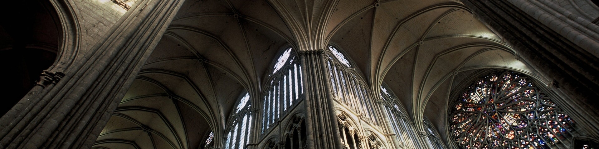 Amiens which includes a church or cathedral, religious elements and heritage architecture