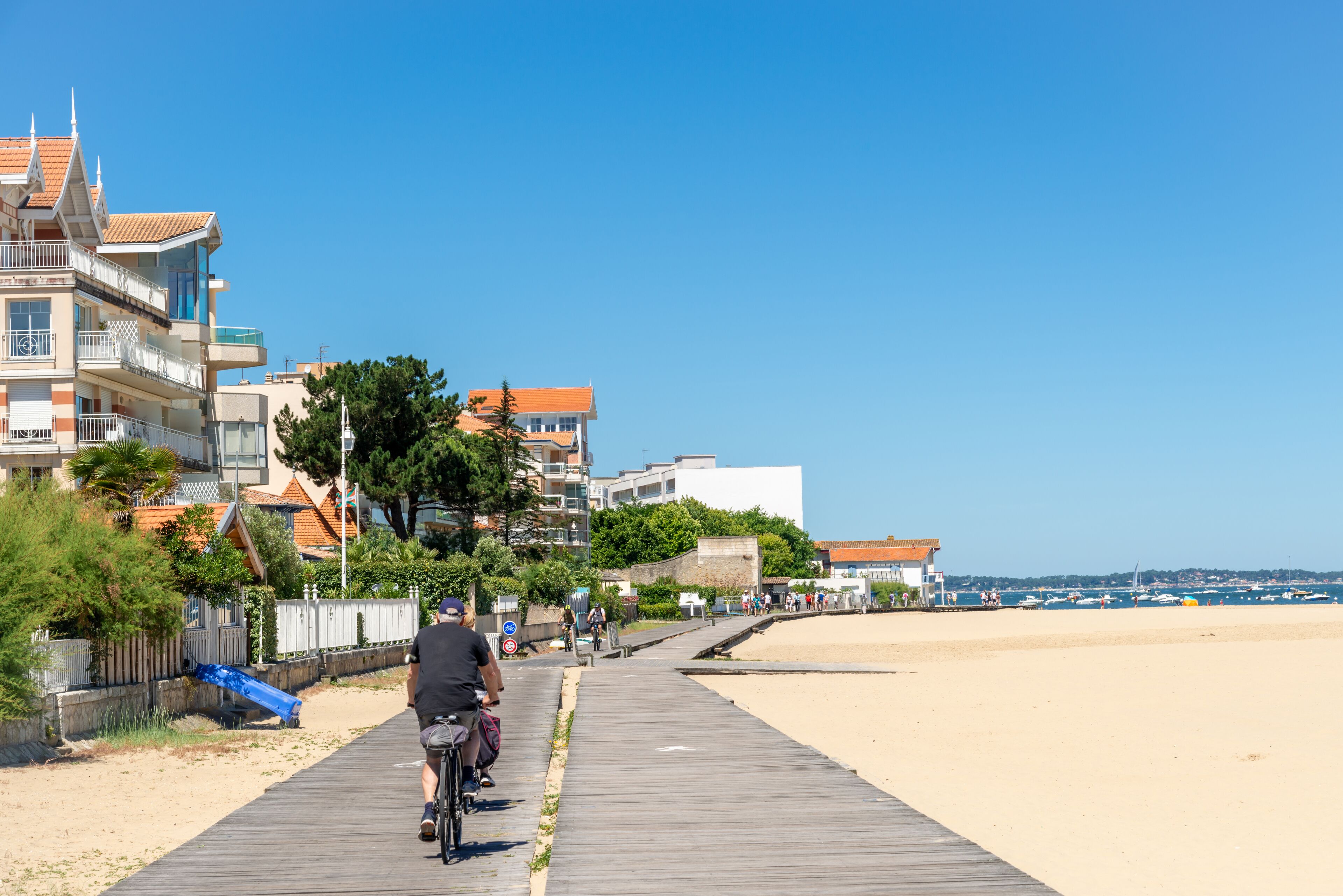 依水而居的热门住宿
