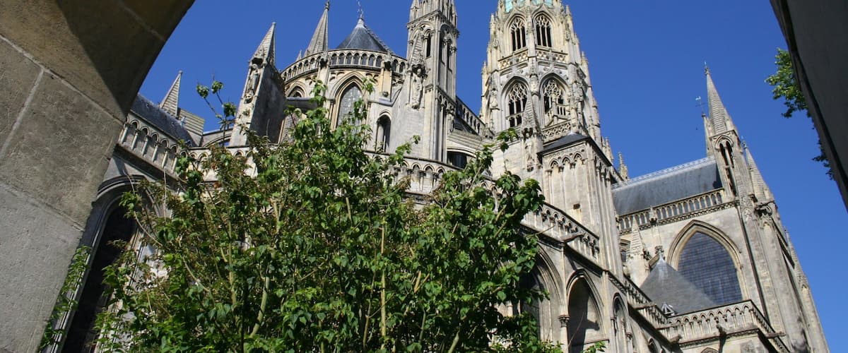 Bayeux which includes heritage architecture, a church or cathedral and a city