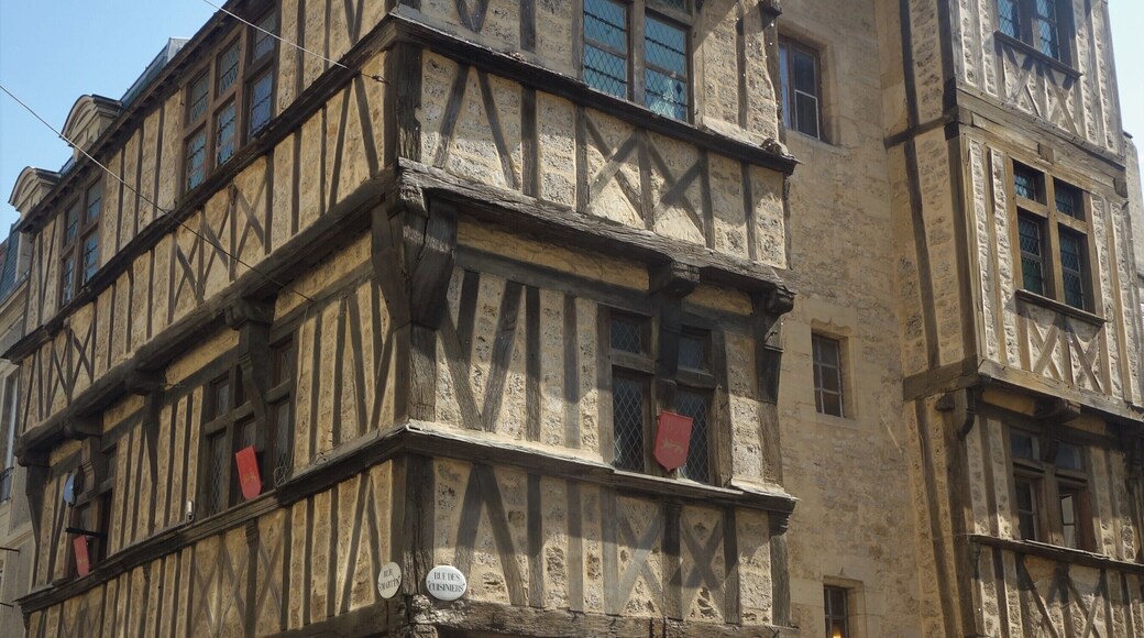 Splendid half-timbered house in the main street. In Western Europe, houses like this were the "villas" of the rich in the Middle Ages.
Typical is the "jettying" of the upper floors. Their surface is larger than the ground floor. Why people built this way? Because taxes had to be paid per square metre of the ground floor. #Architecture #TroveOnTuesday #Trovember #History