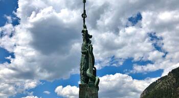 Statue of "The Great France" was placed at the top of the fort in the French Alps in 1933. It was intended to commemorate the intervention of the US Army in the First World War and to salute world peace. The fort is now in ruins but offers dramatic views of the town below and the French Alps. #History