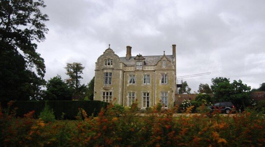 Large manor house, Bowler's Town