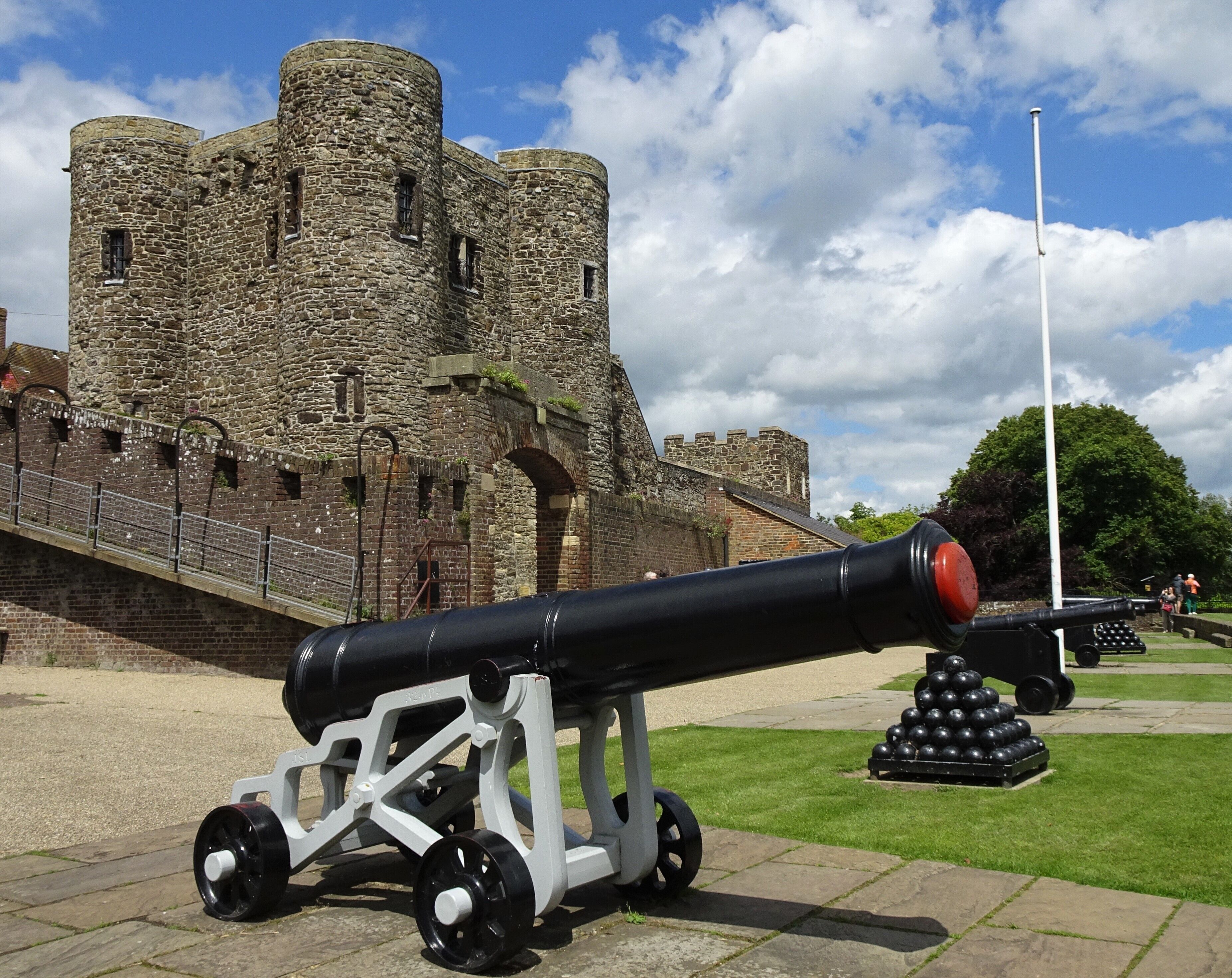 The "Ypres Tower" was built in 1249 to defend Rye against attacks from across the channel. It has served as a fort, private dwelling, prison, court hall and now as a museum.  #History