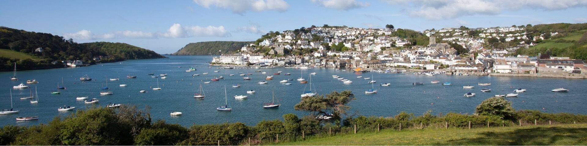 Morning's walk & sun behind me....