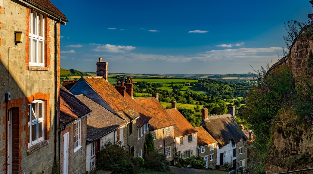 Gold Hill in the village of Shafetsbury, rural Dorset, UK