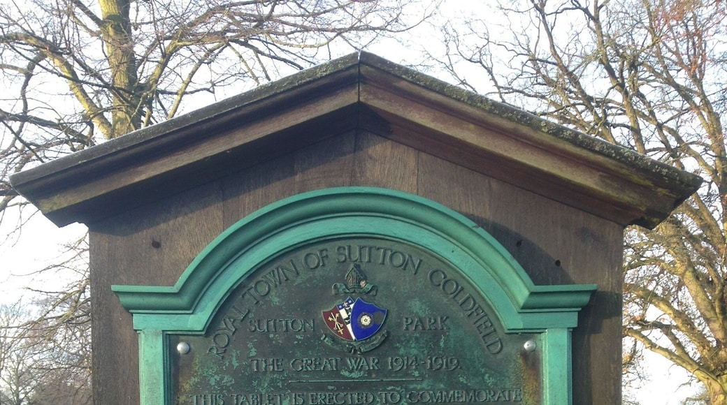 One of the largest urban parklands in Europe. This is a memorial to those who fell in WWI.