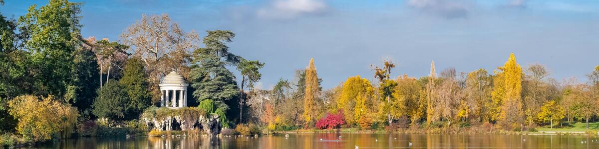 Vincennes, the temple of love on the Daumesnil lake