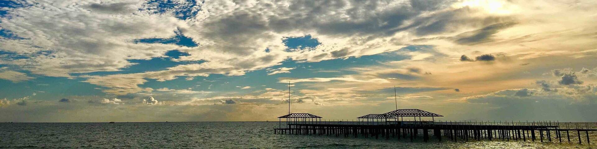 Antalya Lara Beach
Approximately 10 miles east of the city proper you’ll find the second of the two closest and most popular beaches of Antalya. Lara Beach is a blue flag beach, which is the European category for exceptionally clean beaches and clear water.