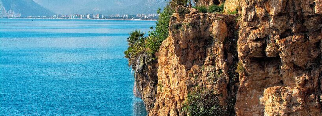 Take in tropical sun soaked patios and snow capped peaks at the same time in Antalya