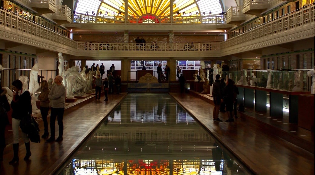 Old swimming pool , now it' s a Museum Very nice art deco architecture .