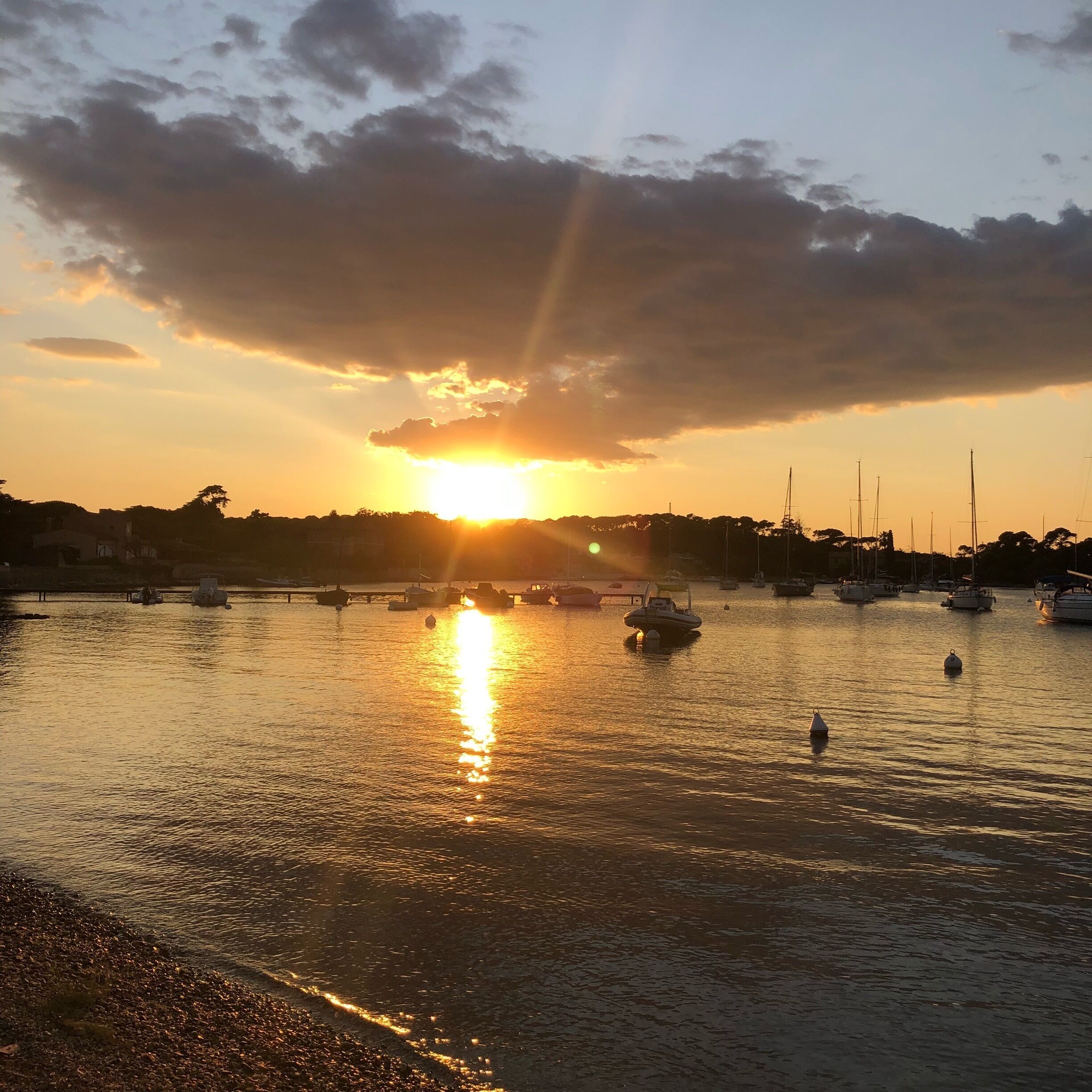 Autumn Sunset at La Côte d’Azur #Golden #LifeAtExpedia