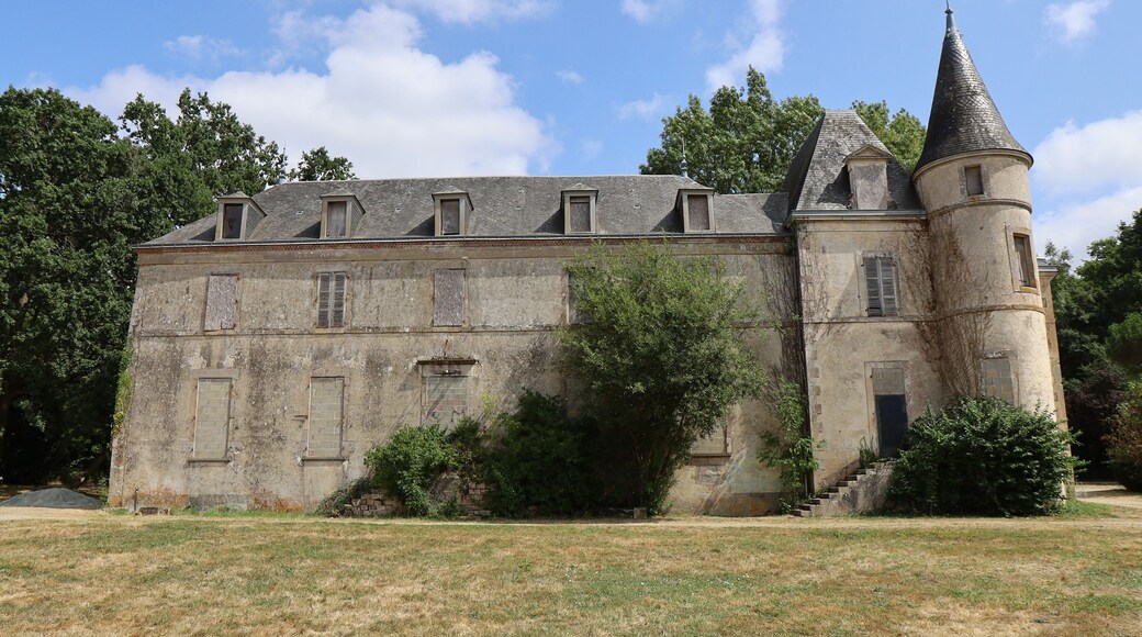 Château des Oudairies, vue de l'extérieur, ville de La Roche sur Yon, département de la Vendée, France