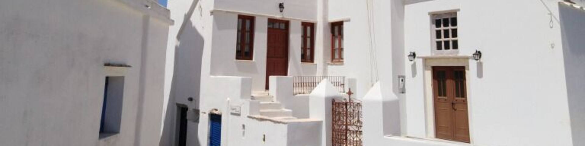 The true beauty of Tinos is hidden in its unique villages...
https://foodandtravel.blog/2019/08/21/6-villages-and-1-monastery-to-reveal-the-beauty-of-tinos/