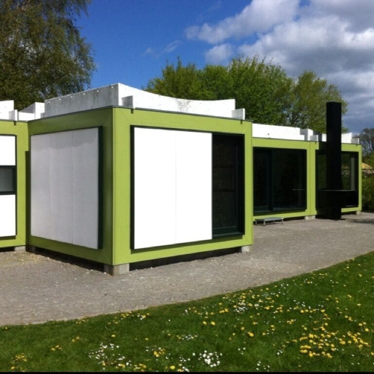 An interesting piece of architecture from the late 60's: The "Cube-Flex" system summer cottage by Arne Jacobsen. Six 10m2 modules makes one house. And if you wanted to expand your house you just had to buy more modules. The little house also shows a fireplace meant to be used from inside as well as outside the house. Visit the "Trapholt" Museum, Kolding, if you are interested in architecture, design and art!