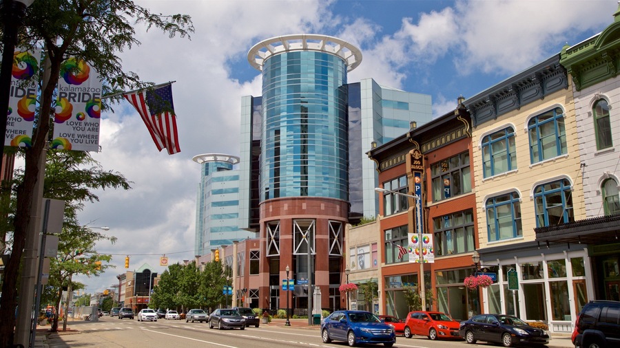 Kalamazoo showing a small town or village