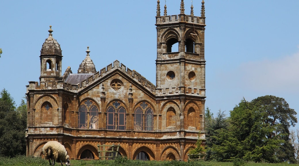 The Gothic Castle, Stowe with resident sheep ๐