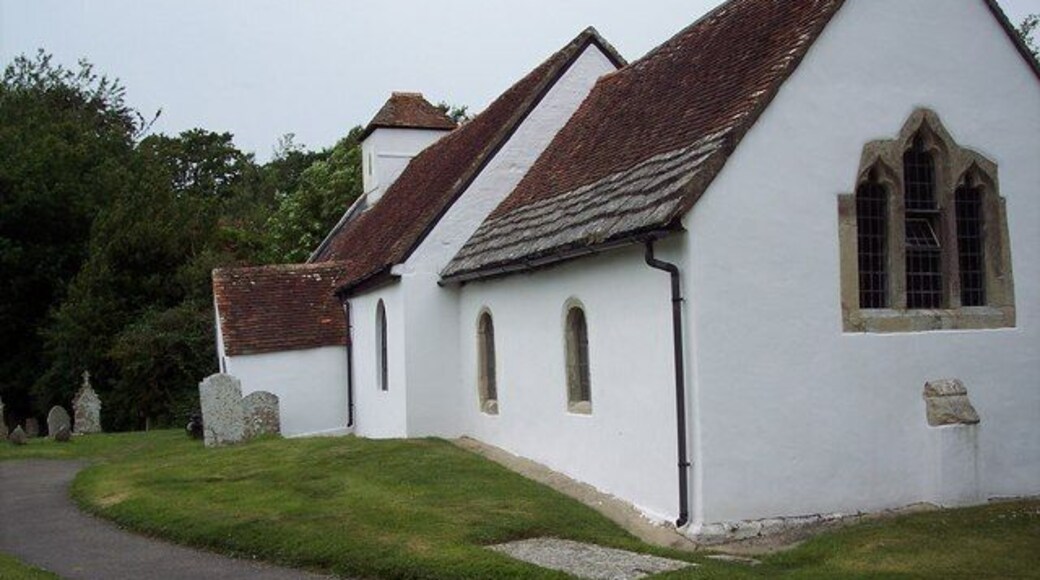 All Saints Church, Chalbury All Saints Church stands on Chalbury Hill - 335ft. Chalbury comes from the Saxon 'Cheoles Byrig', meaning Ceol's Fort.