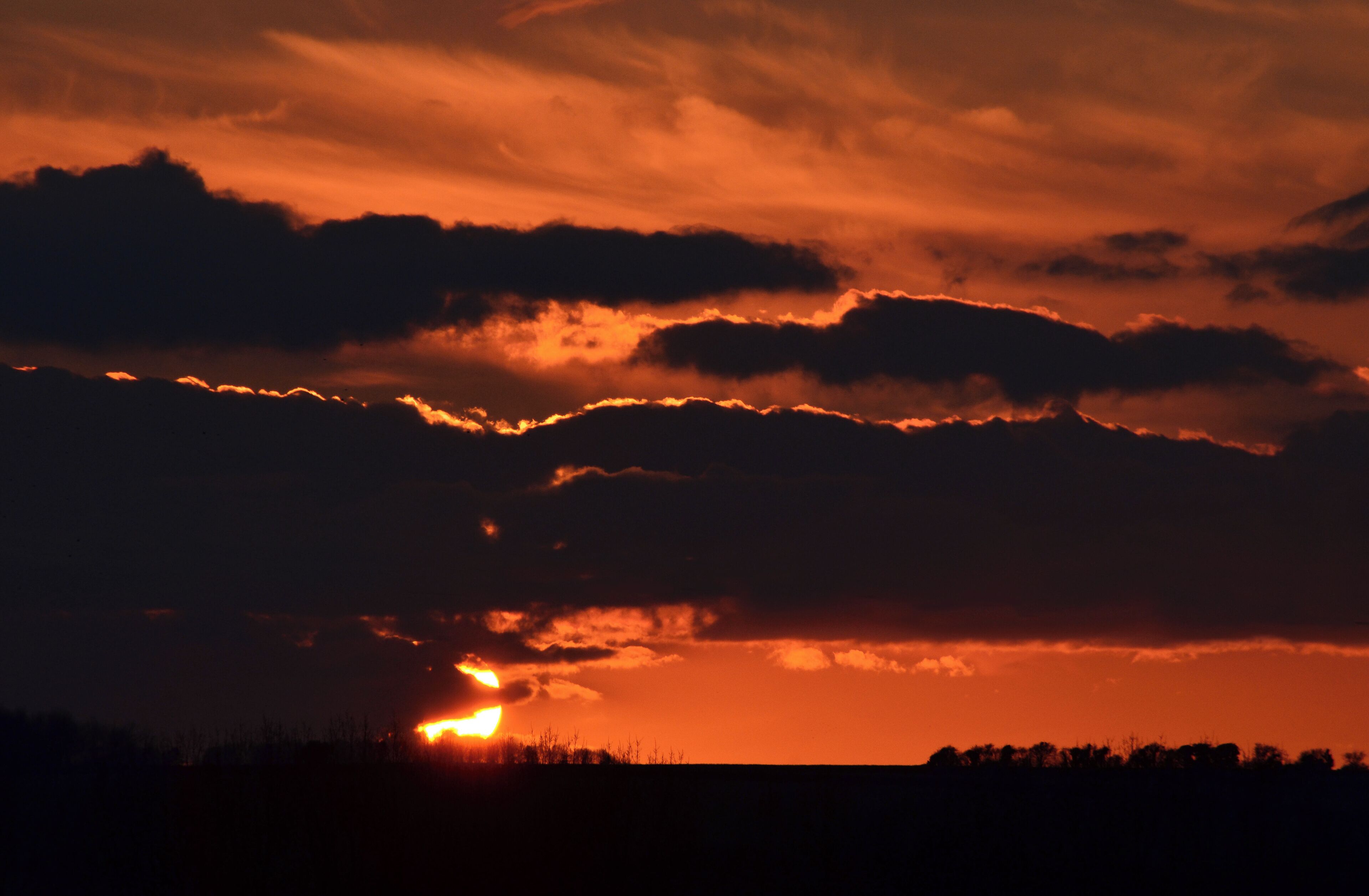 Sunset at Knowlton Church and Henge