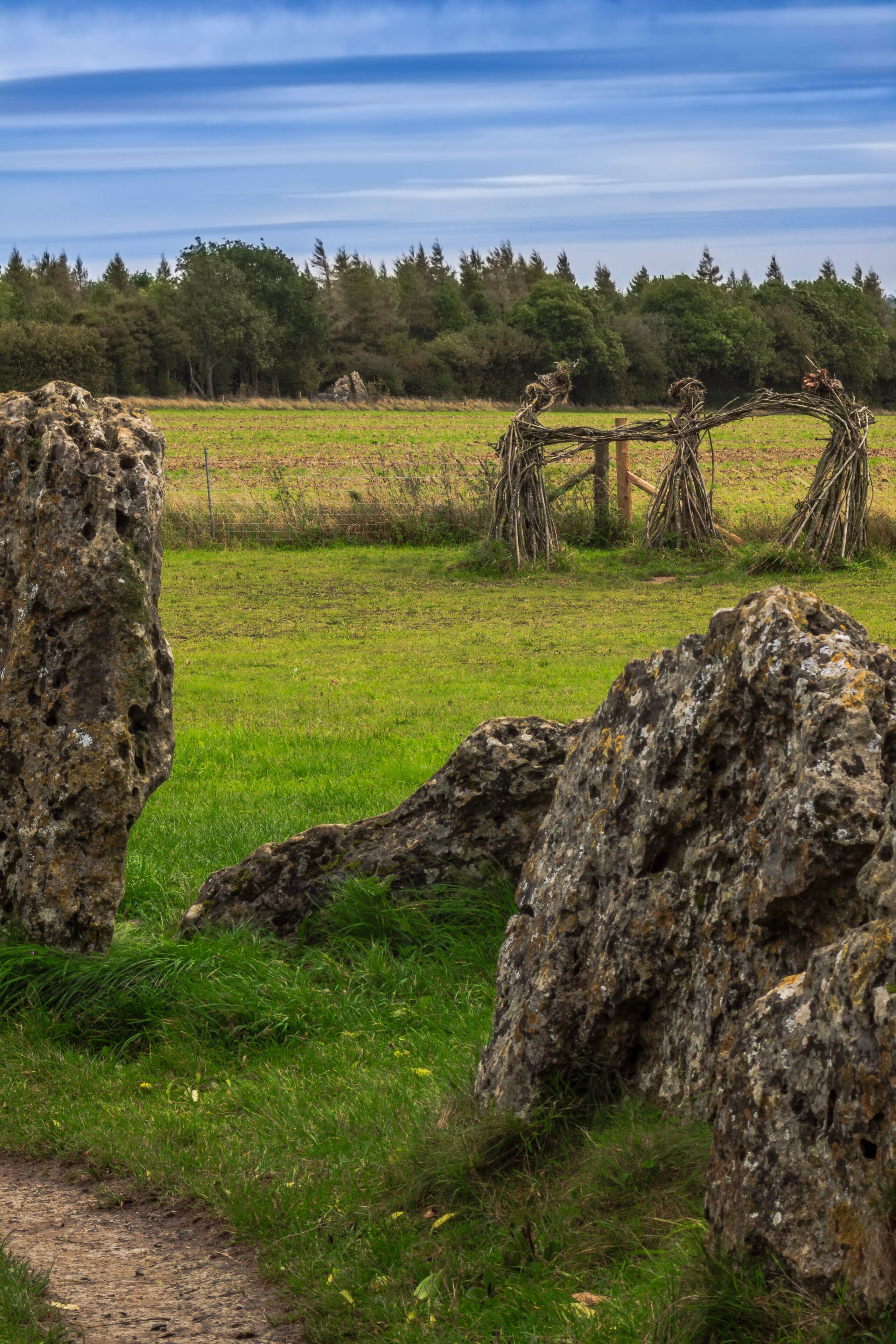 Kinsmen, fairies and knights.