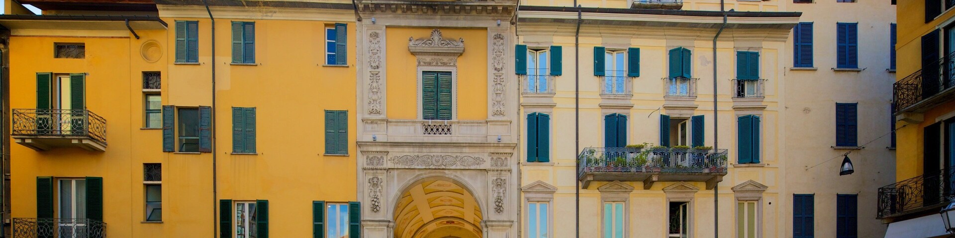 Varese which includes a house and street scenes