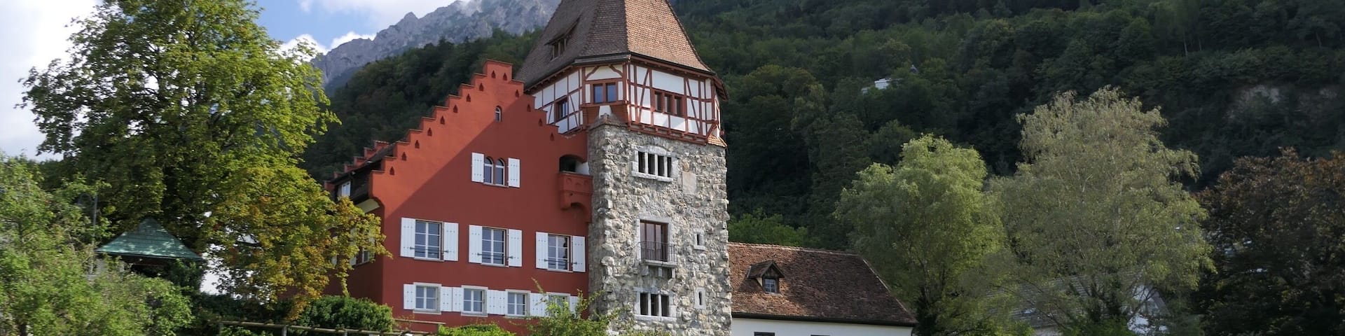 A double rainbow. As I went further I'm sure I saw the end of the rainbow- no pot of gold though!