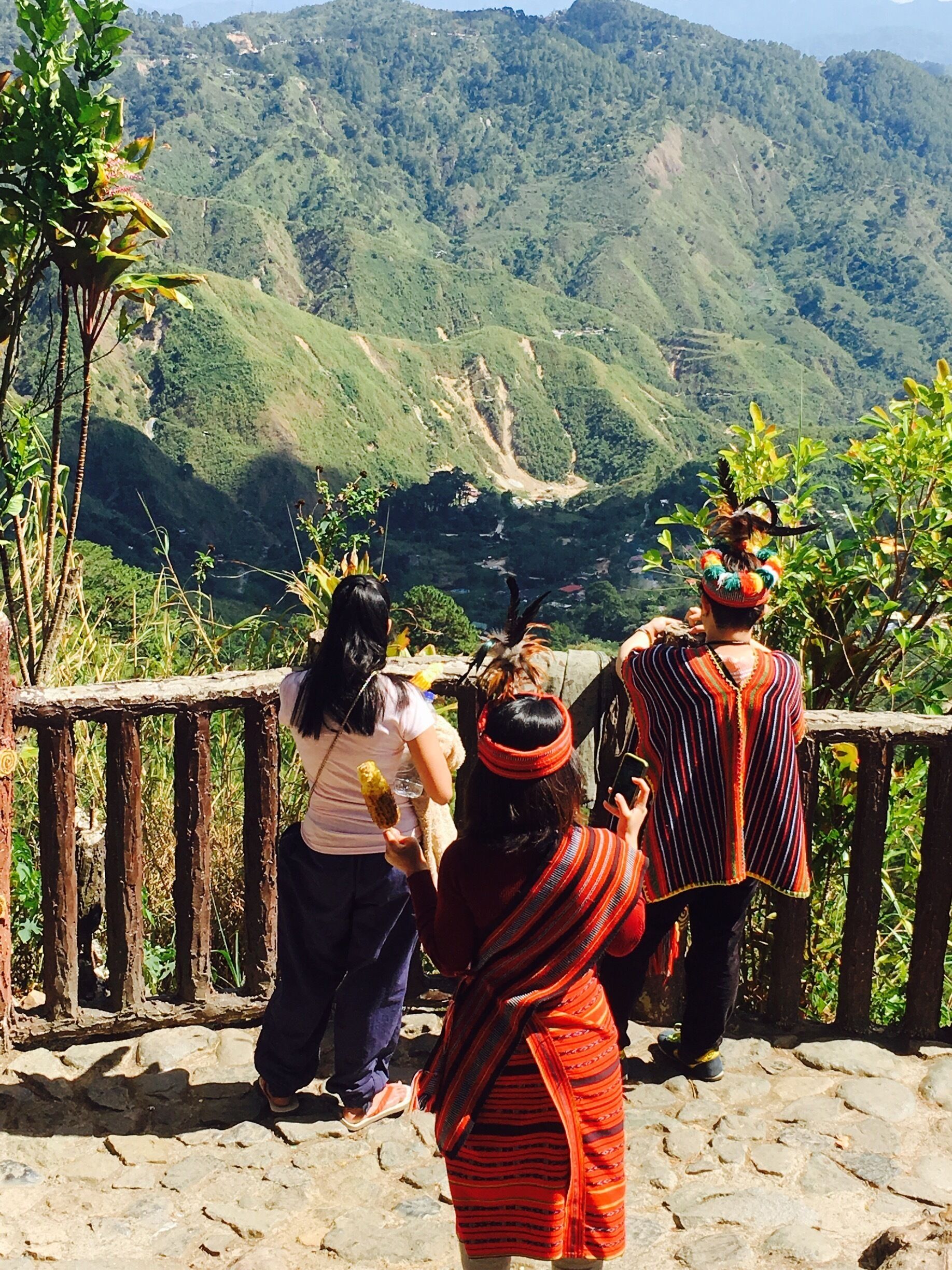 Mines view park is an overlook park on the northeastern outskirts of Baguio City in the Philippines.The park overlooks the mining town of Itogon particularly the gold and copper mines oh Benguet Corporation and offers a glimpse of Amburayan Valley( Wiki)