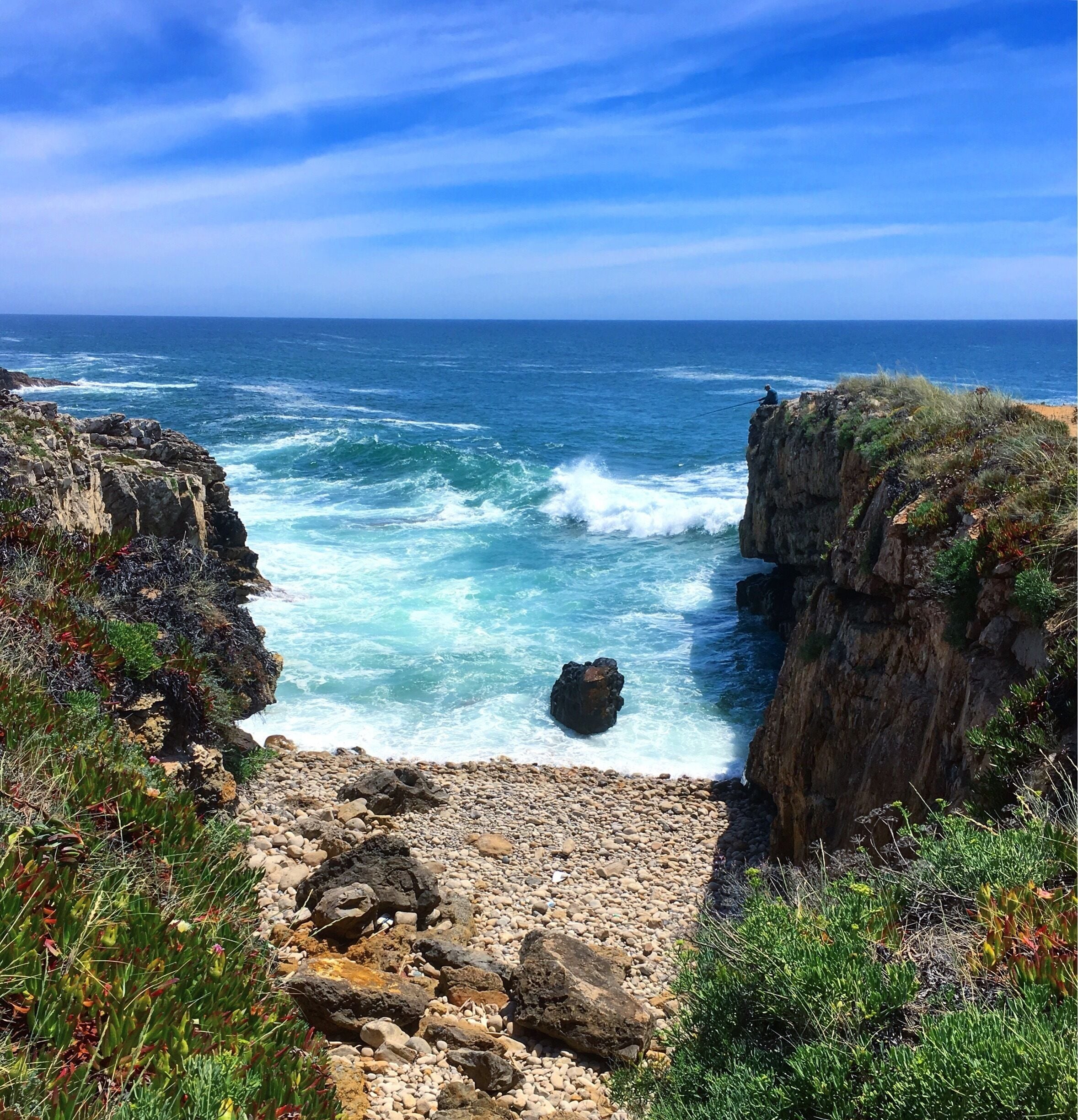 "Do you want to marry me??" Yessss! Best moment of my life i had at this beautiful place. Romantic atmosphere. 