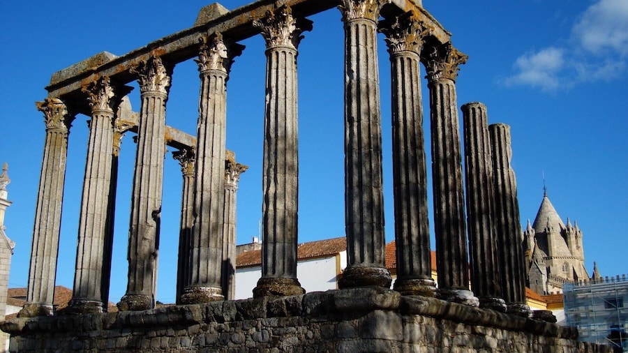 #TemploRomanodeEvora #Evora #RomanTemple #culture
Templo Romano de Évora
O templo Romano de Évora, tabém conhecido erróneamente como Templo de Diana, faz parte do centro histórico da cidade que é Patrimônio Mundial pela UNESCO.