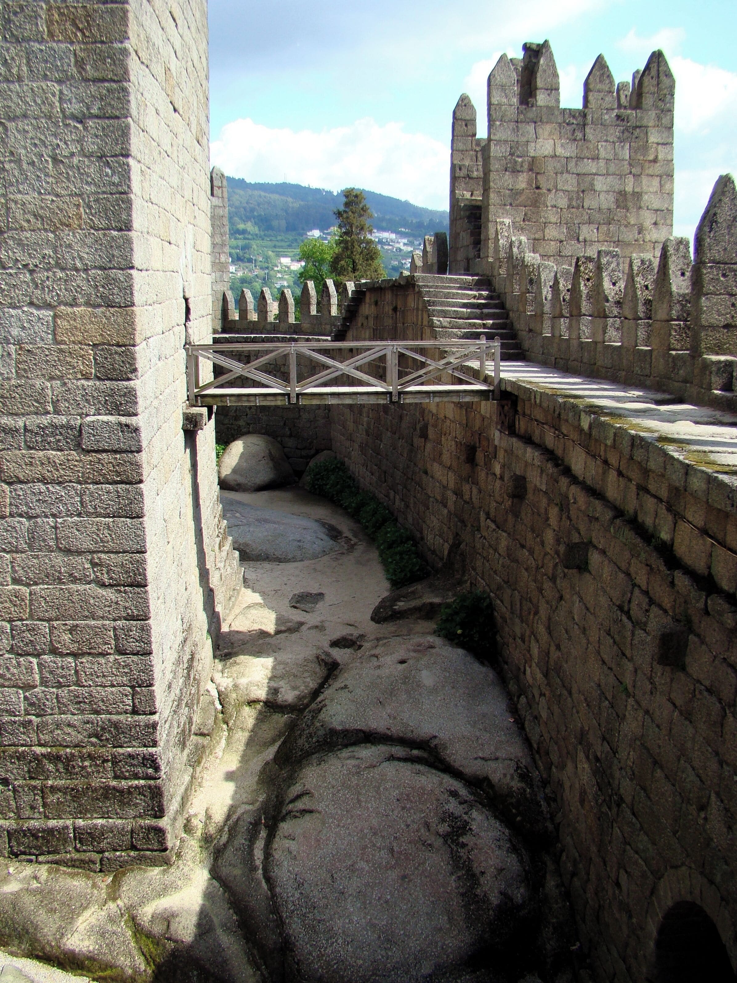 Lâu đài Guimaraes