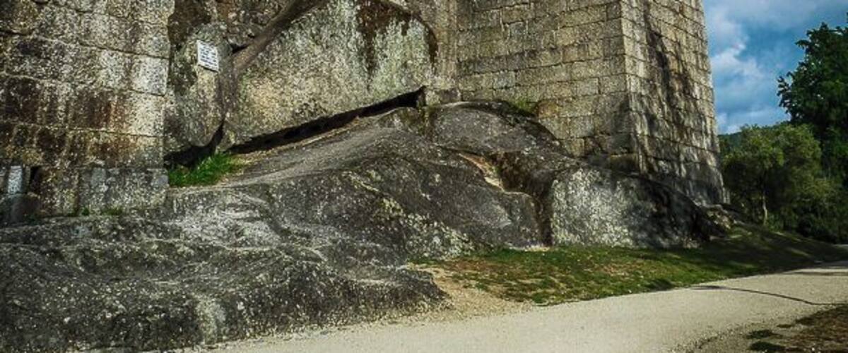 The constant attacks by Moors and Normans lead to the construction of a fort to guard and defend the monks and the Christian community which live in its purlieus. Thus came into being the original castle. In a dominant position, overlooking the Campo de São Mamede, this monument is connected to the County Portucalense foundation and the struggles of independence from Portugal, being popularly referred to as the cradle of nationality.
More of the history here: http://imoutoftheoffice.com/portuguese-history-guimaraes-castle/