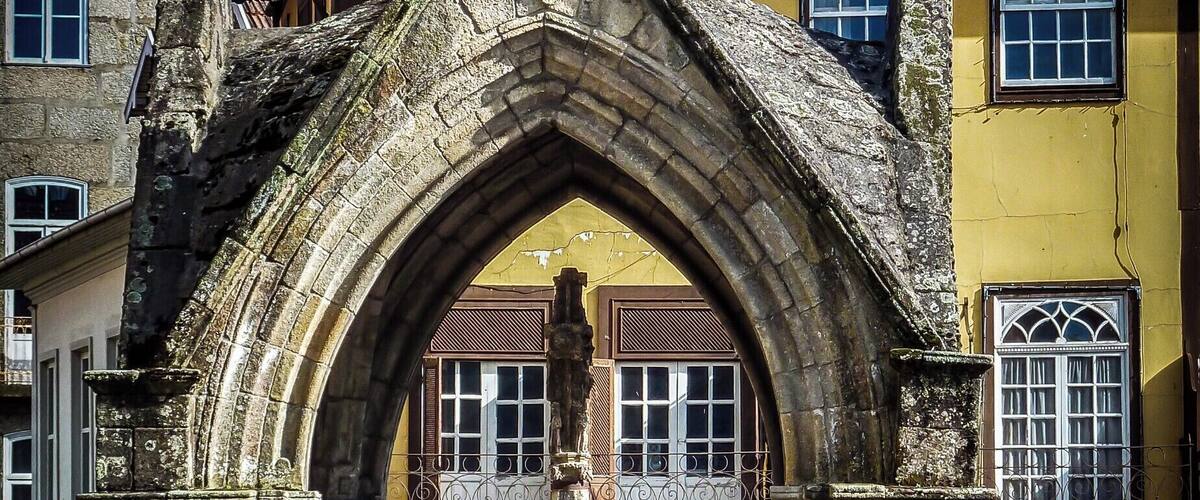 Guimarães is a city located in the district of Braga, in northern Portugal. It is a historic city associated with the foundation of the nation and Portuguese identity, with more than a thousand years since its formation, when it was referred to as Vimaranes. The city is known as “The Cradle of the Portuguese Nation” because here took place in 1128 the main political and military events that would lead to independence and the birth of a new nation. The historic centre is recognised as a World Heritage Site by UNESCO