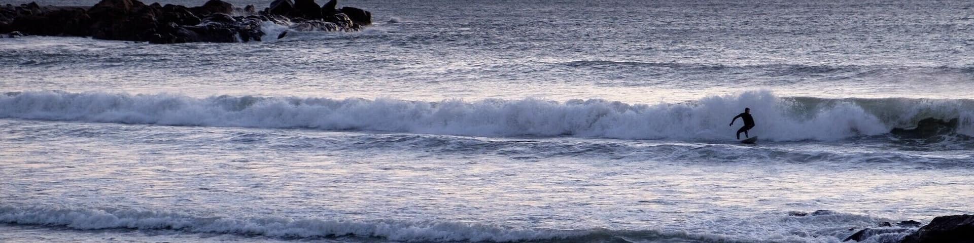 The perfect beach to learn how to surf in Porto, Portugal. It's one of the most beautiful urban beaches I've seen, specially during sunset.
#BeachTips