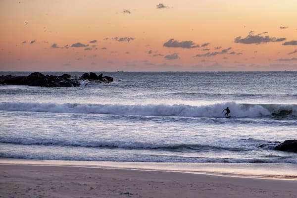 The perfect beach to learn how to surf in Porto, Portugal. It's one of the most beautiful urban beaches I've seen, specially during sunset.
#BeachTips