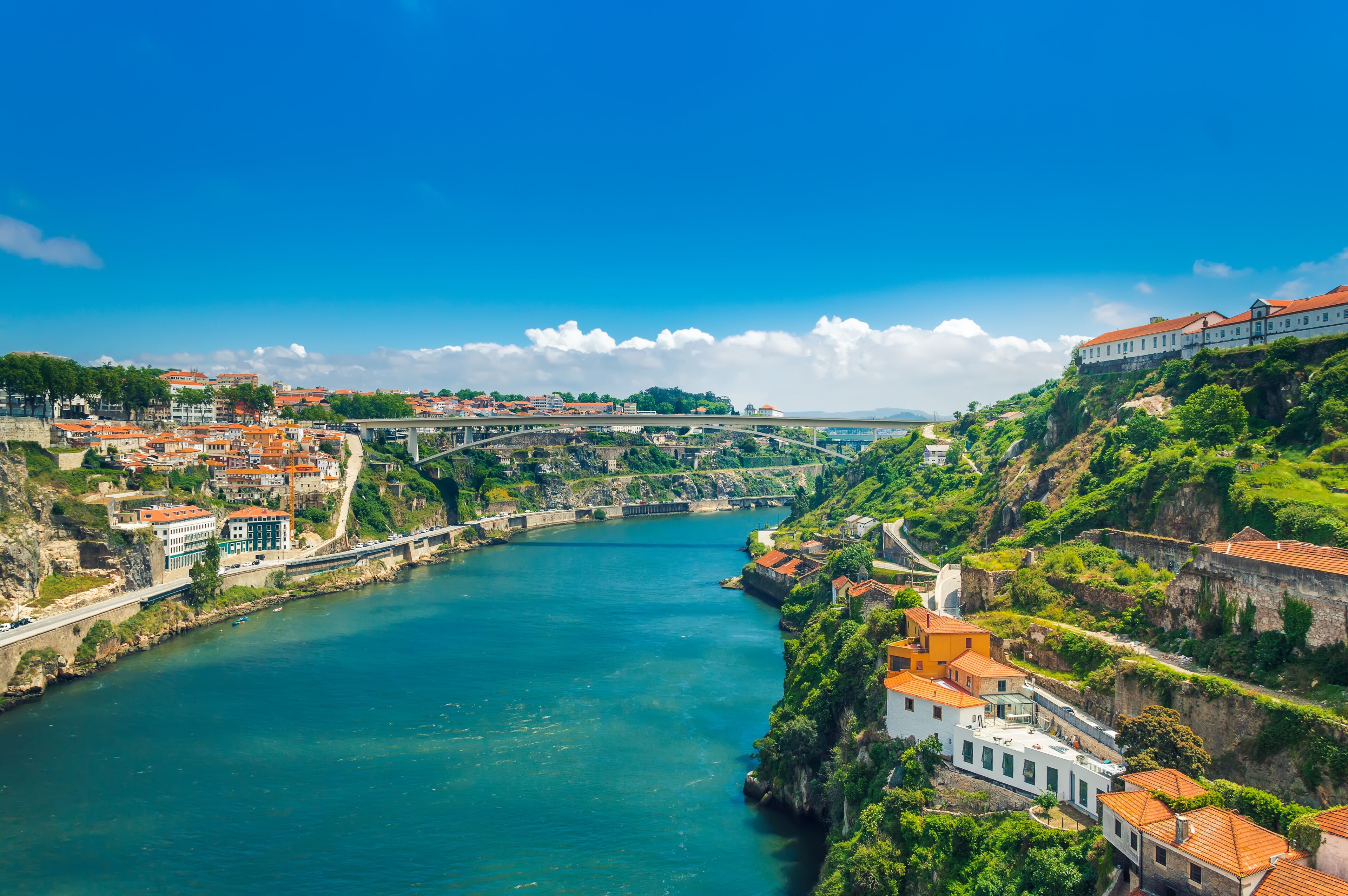 Porto, Portugal: Ponte Infante D Henriques bridge over Duoro river connecting Vila Nova de Gaia and Ribeira district