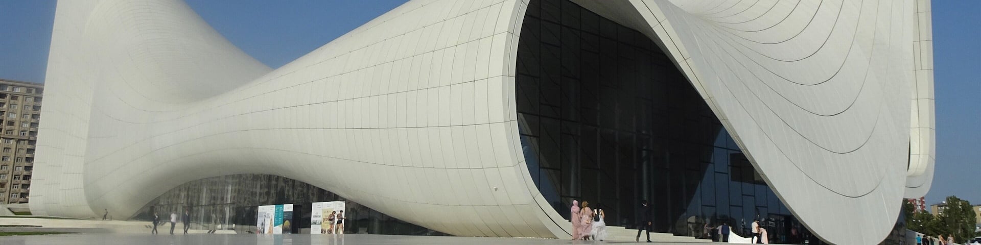 The Heydar Aliyev Centre was built in 2012 under the guidance of the legendary Iraqi-British architect Zaha Hadid (1950-2016). The building is famous for its smooth forms without sharp corners. #Azerbaijan #Architecture #ReDiscover #Trovember