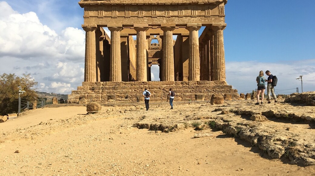 It was wonderful to visit the valley of the temples in Agrigento, Sicily. This is the Temple of Concordia dated from 440BC. This was declared a UNESCO world heritage site in 1997. #InStone