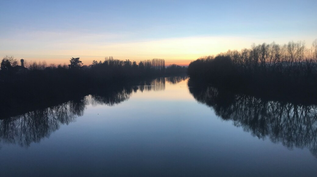 Fiume Tanaro al tramonto.