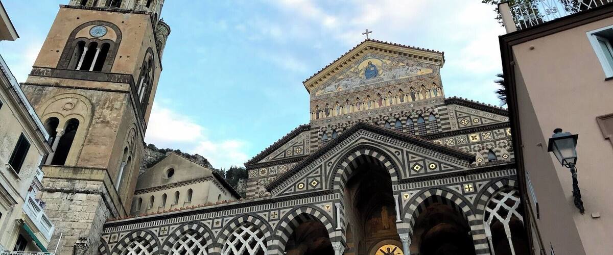 9th-century Roman Catholic cathedral in the Piazza del Duomo.
#lifeatexpedia