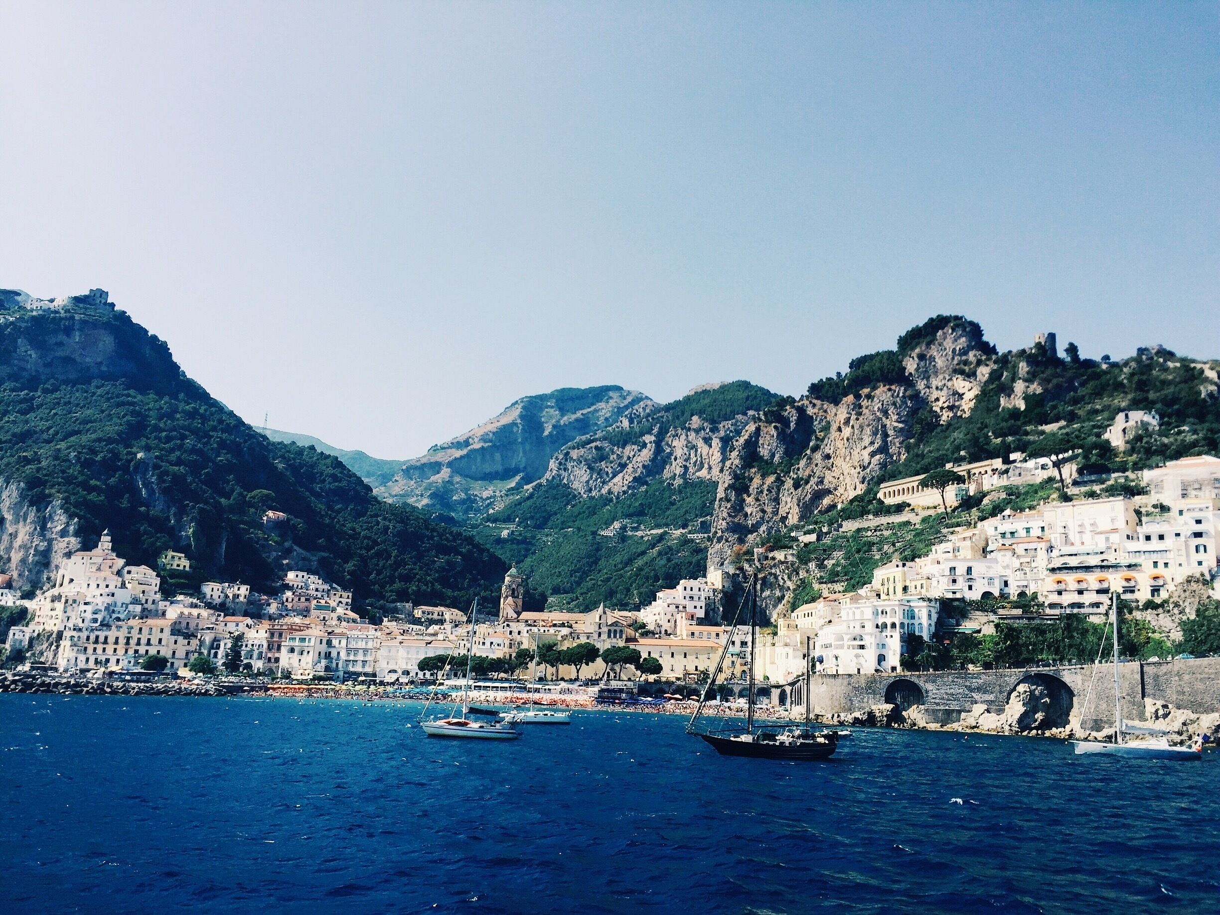 Another view of the Amalfi Coast en route Positano. Would love to get stranded here! 🌊 #italy #amalficoast #positano #ocean