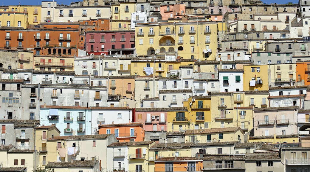 Calitri, Avellino, Irpinia, panorama case tipiche