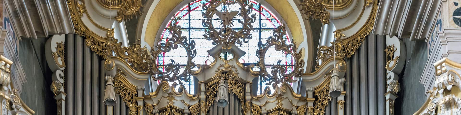 Main organ of Brixen Cathedral by Johann Pirchner (1980) in the original case of the historic organ (1756-58) by Augustin Simnacher