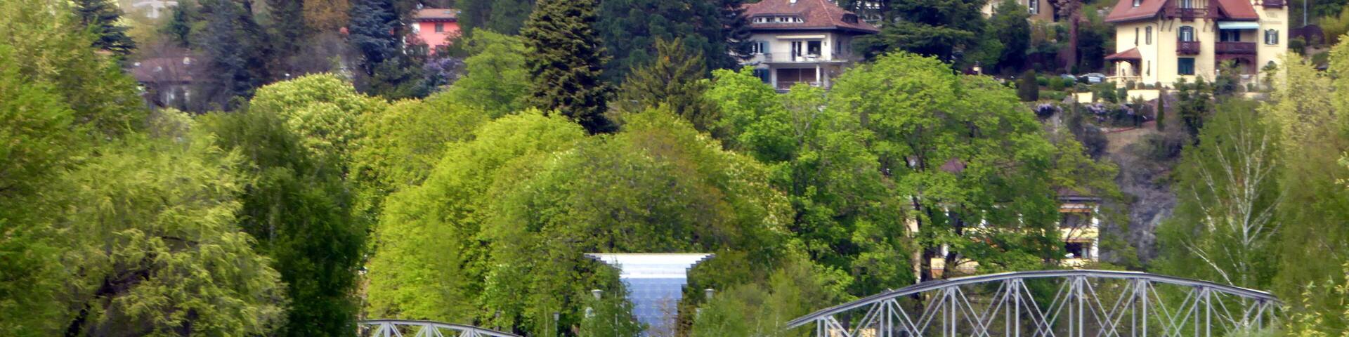 Brixen, Mündung der Rienz (rechts) in den Eisack (links).