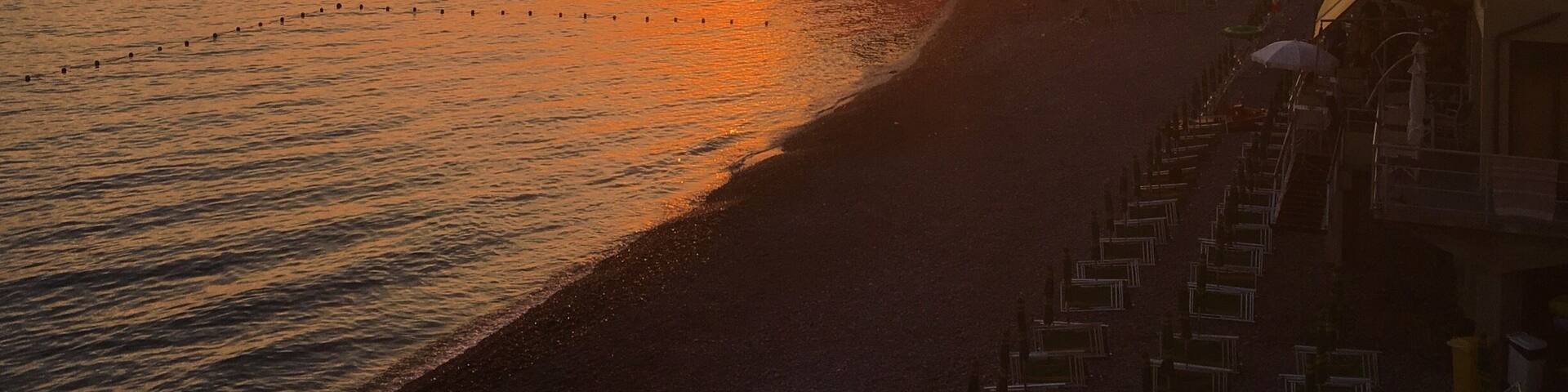 Sunset at the beach of Camogli, Liguria, Italy
#red