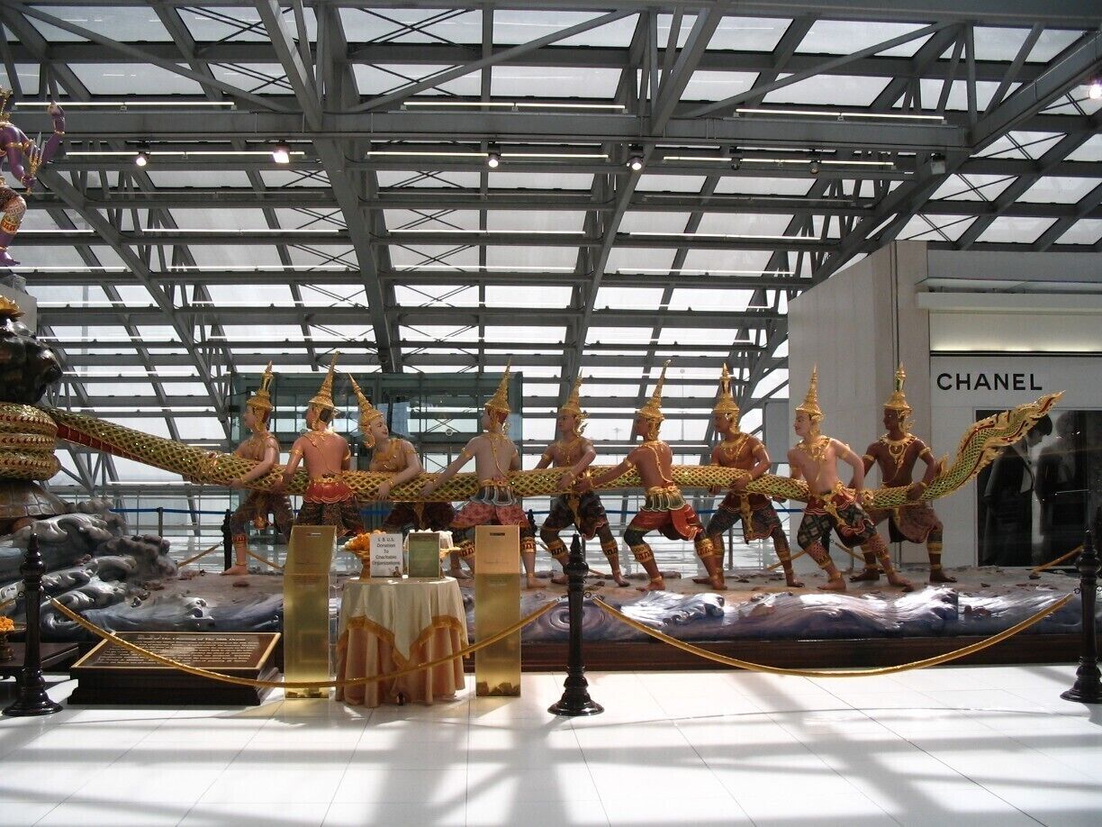 statue decoration inside the airport 