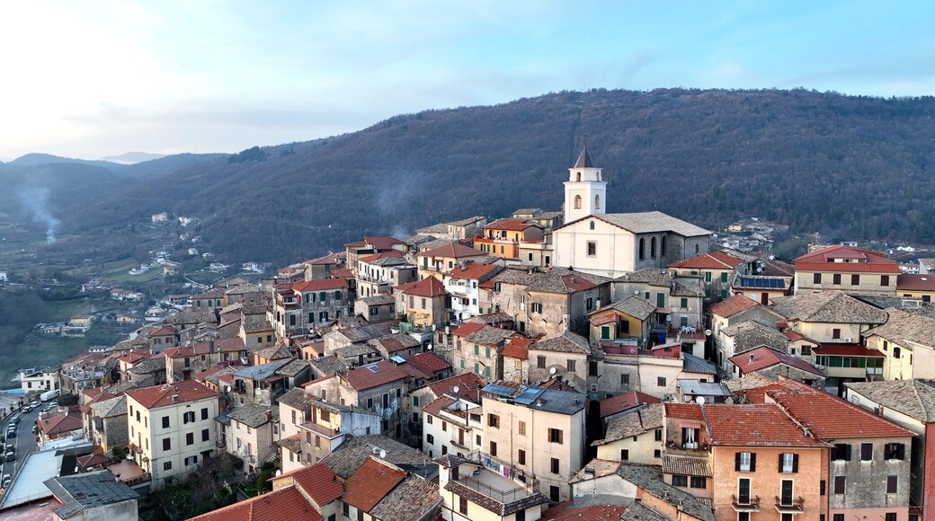 Il centro storico di Fiuggi, Frosinone, Lazio, Italia.
Vista aerea panoramica della località turistica della ciociaria famosa per l'acqua diuretica..