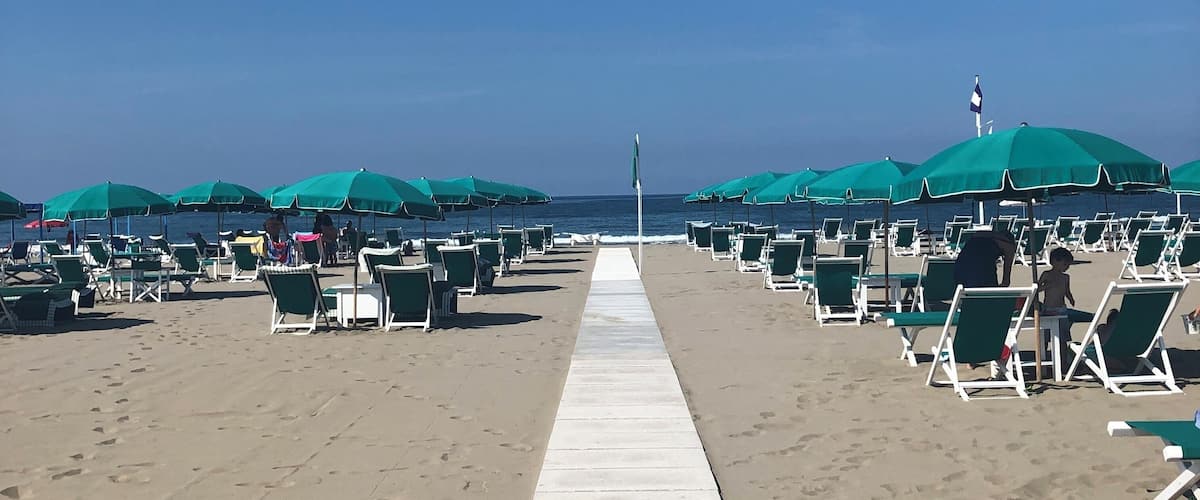 Sunday morning at 9.30 am, first day of vacation and the sea and the sky had exactly the same color... amazing!
#LifeAtExpedia