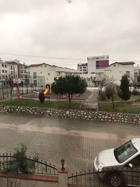 حديقة البلدية قرب مدارس اوغور مدينة شيفت لكوي يالاوا